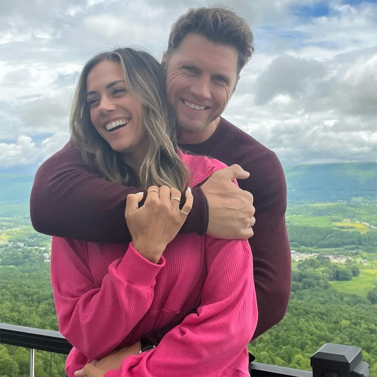 Why Jana Kramer Plans to Walk Down the Aisle Alone at Her Wedding