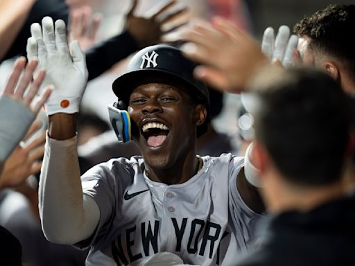 Jazz Chisholm Jr. looks very comfortable with Yankees, hitting 2 home runs vs. Phillies