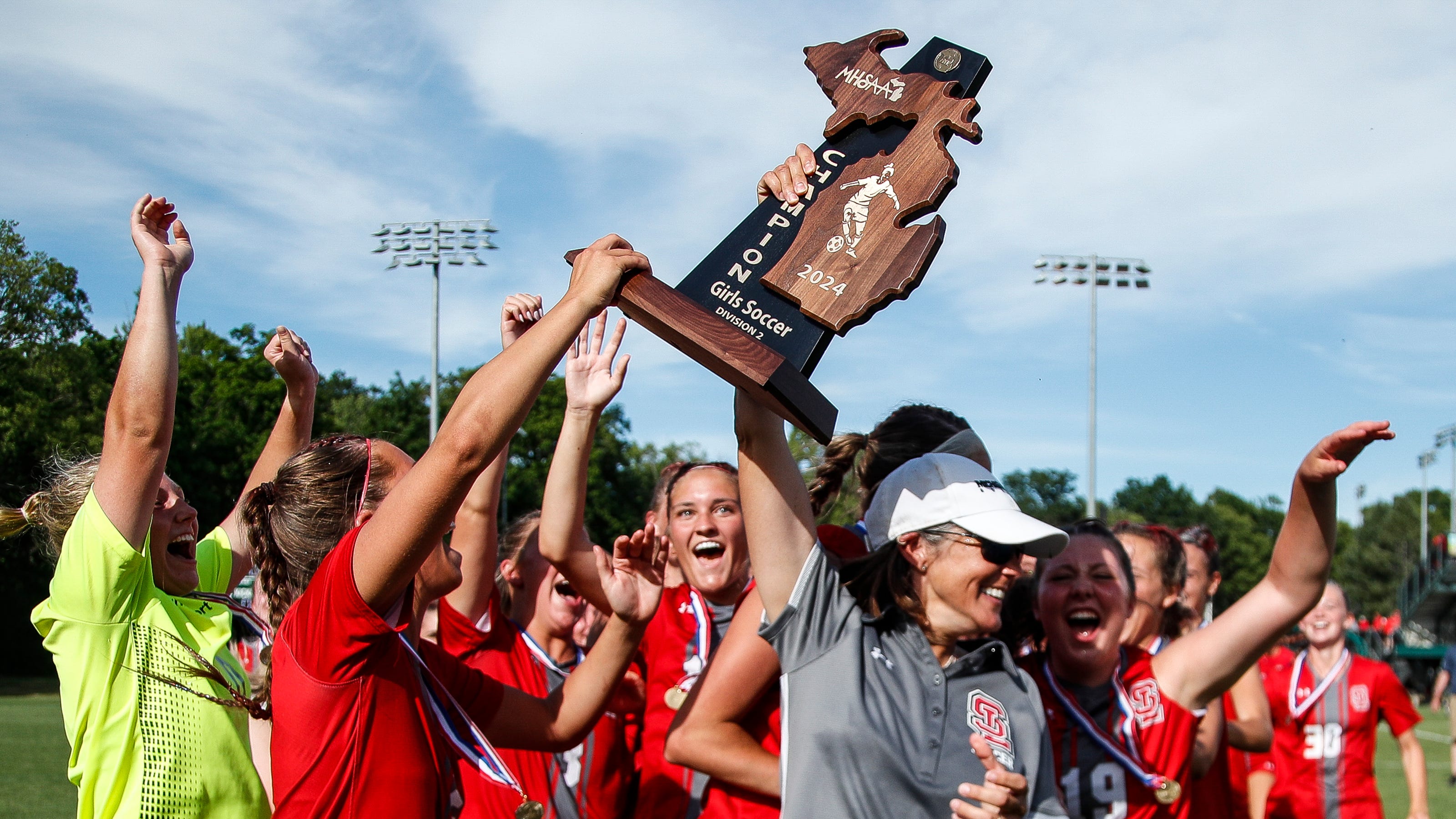 Spring Lake wins first girls soccer state title with 1-0 shutout in Division 2