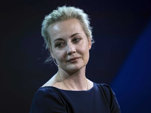 Russian authorities put opposition leader Navalny’s widow on ‘extremists’ list