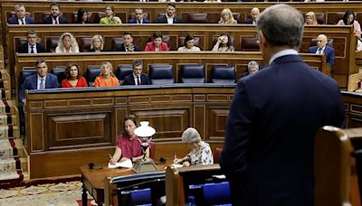 Feijóo acusa a Sánchez por la imputación a su mujer y el presidente se enroca en el "fango" - ELMUNDOTV