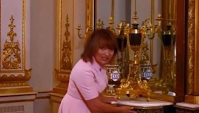 ITV's Lorraine leaves viewers distracted as she uncovers Buckingham Palace 'secret'