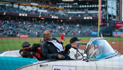 World reacts to the death of MLB Hall of Famer and Giants' legend Willie Mays