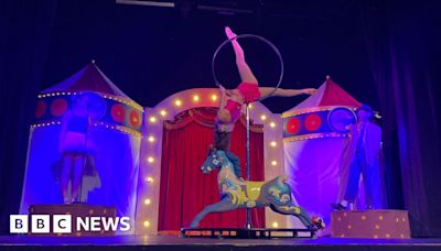 Stroud man introduces new circus show with a twist