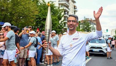 Shooting legend Abhinav Bindra participates in Paris Olympics torch relay