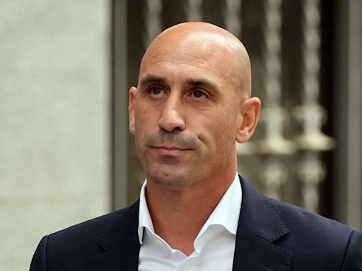 Luis Rubiales deberá comparecer mensualmente ante la justicia como investigado por el caso “Brody”