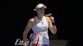 Wimbledon champion Elena Rybakina bundles Iga Swiatek out of Australian Open 2023