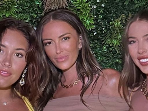 Paulina Gretzky in wardrobe malfunction as dress leaves little to imagination