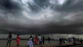 As Mumbai reels under 45-50% rain deficit, IMD predicts moderate showers