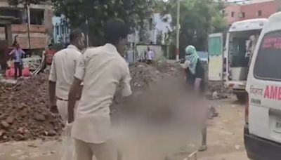 Bihar Shocker: Minor Girl's Deranged Lover Stabs Her To Death In Saran, Sister & Father Also Killed; Video