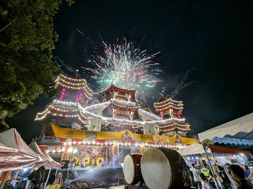 鷄籠中元祭開燈放彩 謝國樑：守護傳統注入文化深度 - 生活