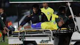 Neymar será sometido a una cirugía tras romperse el ligamento de la rodilla contra Uruguay