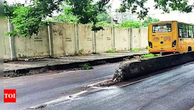 Perambur High Road missing median leads to accidents | Chennai News - Times of India