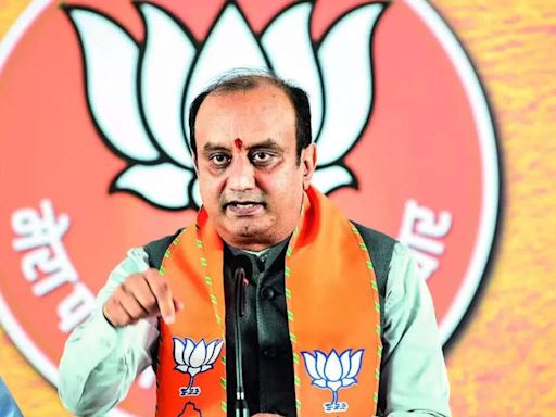 'One shouldn't do politics in such incidents': BJP's Sudhanshu Trivedi criticises politics over Hathras stampede | India News - Times of India