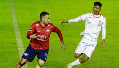 Wilstermann debuta en el Clausura con una victoria frente a Real Santa Cruz (2-0)