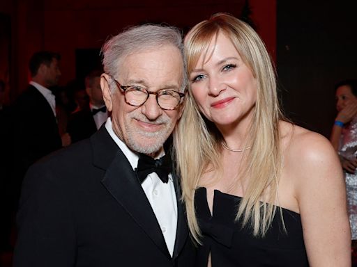 Jessica Capshaw on Steven Spielberg as a Grandfather: “He’s the Sweetest”