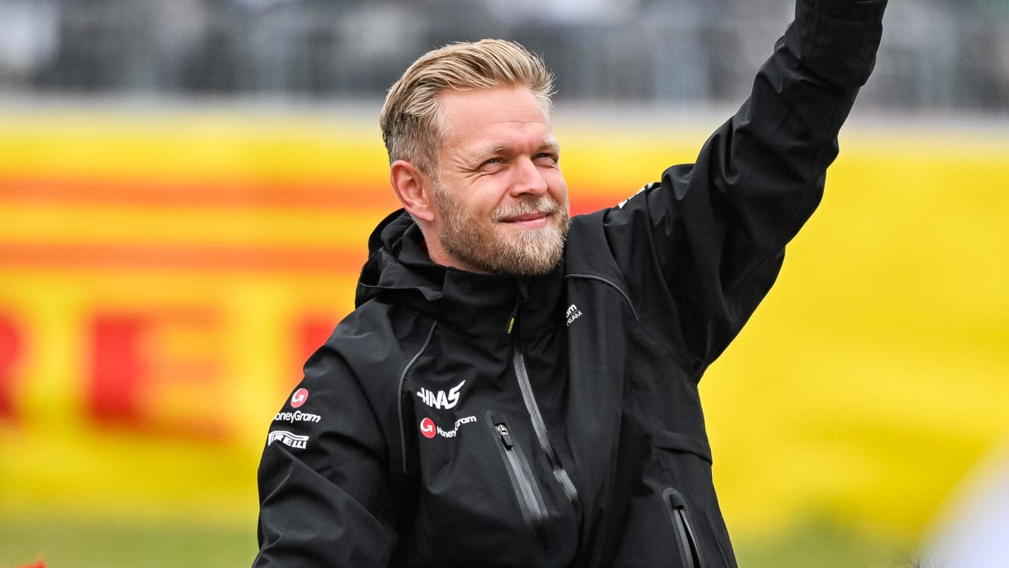 F1 News: Kevin Magnussen Teases 2025 Haas Role Despite Ending Contract