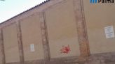 Denuncian a un menor por hacer un grafiti en la fachada del convento de Santa Magdalena