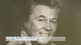 Longtime Bakersfield crooner-pianist Buddy Landrum dies at 94