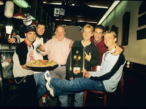 'Dirty Pop' docuseries uses AI to re-create NSync, Backstreet Boys manager Lou Pearlman. Viewers are not fans.