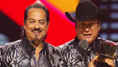 Los Tigres del Norte hacen historia en su primera vez en Premios Juventud: son nombrados 'Agente de Cambio'