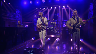 Watch: Phish Celebrate ‘Evolve... with Performance on ‘The Tonight Show,’ Plus Aerosmith Spoof with Jimmy Fallon, Black Thought and Questlove...