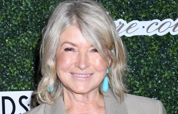 Fans Think Martha Stewart Is High After She Makes Mistake During Kentucky Derby 'Rider's Up'