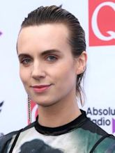 MØ