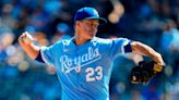 Royals fans salute Zack Greinke in what could be one of his final starts in Kansas City