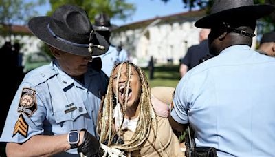 USC cancels graduation ceremony, dozens arrested across US as college anti-war protests grow