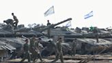 Israel intensifica sus ataques con aviones y tanques mientras planea reducir sus tropas