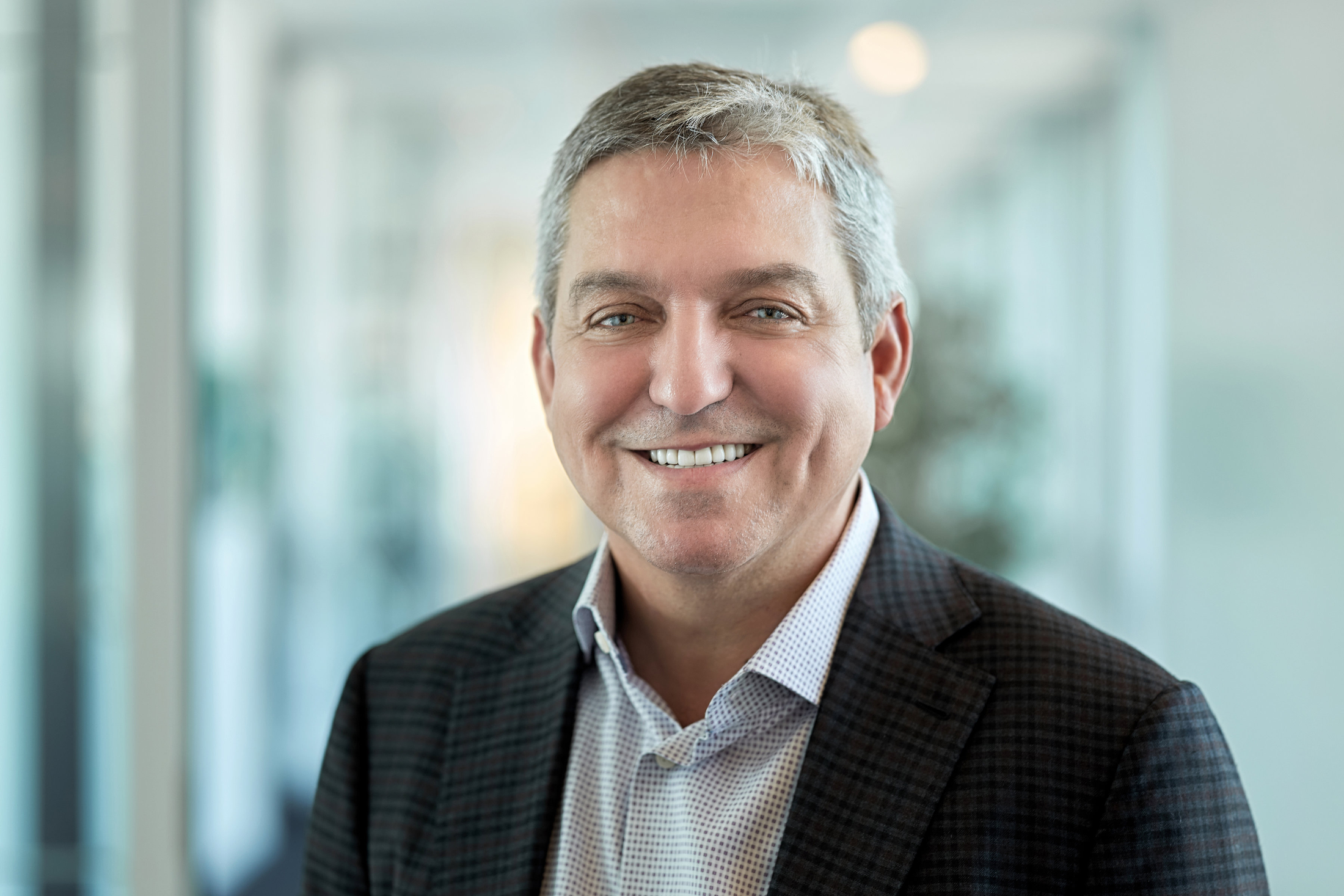 UiPath's stock plummets as CEO Rob Enslin abruptly resigns and guidance disappoints - SiliconANGLE