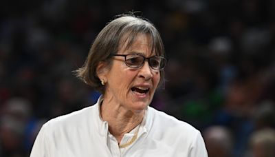 Stanford names basketball court “Tara VanDerveer Court” for retired Hall of Famer, winningest coach