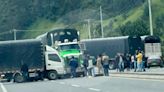 Malas noticias en la frontera entre Colombia y Ecuador; camioneros no levantarán bloqueo