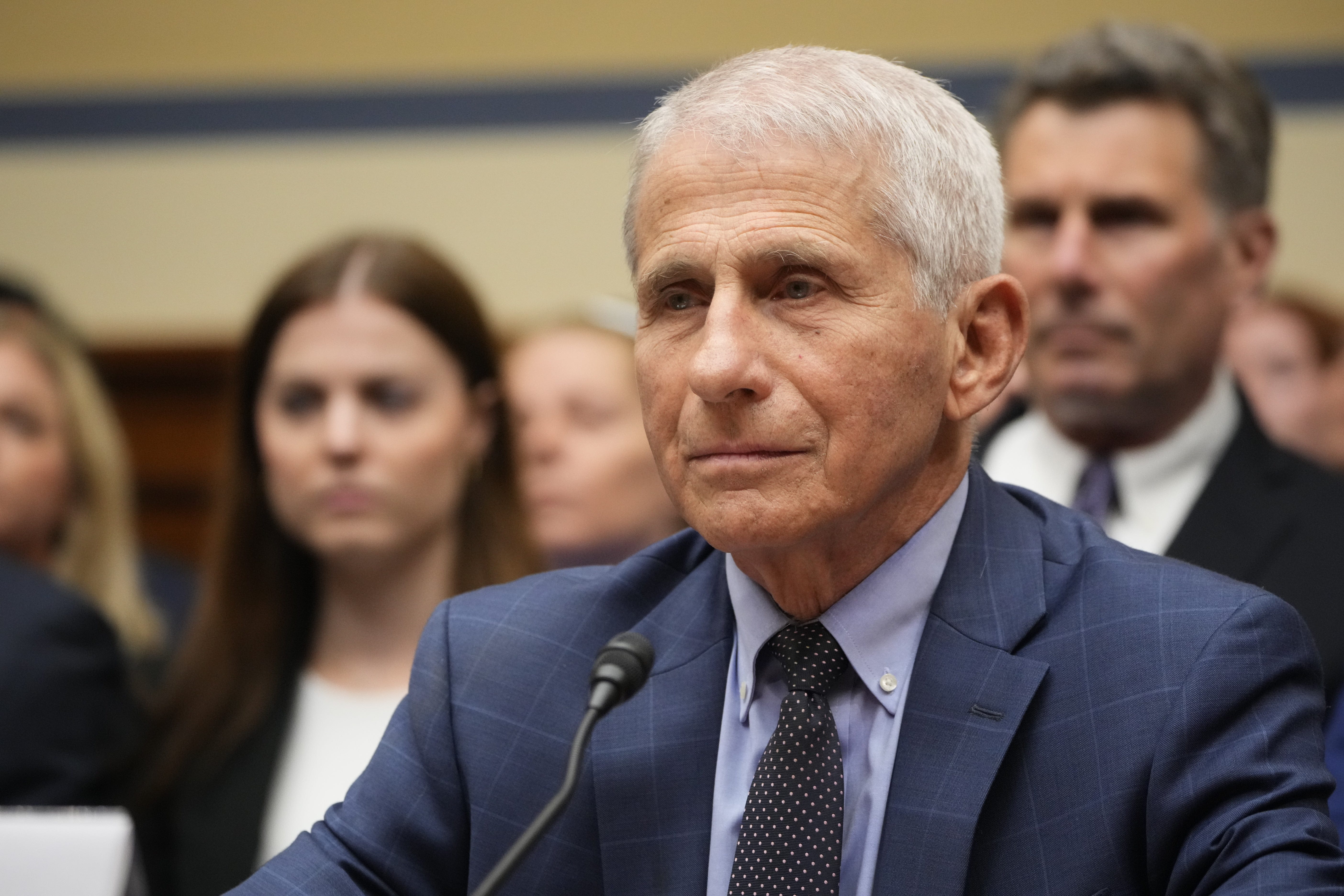 Anthony Fauci faces questions during contentious COVID-19 hearing in the House