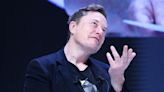 Elon Musk Begs Advertisers to Return as Twitter's Revenue Plunges