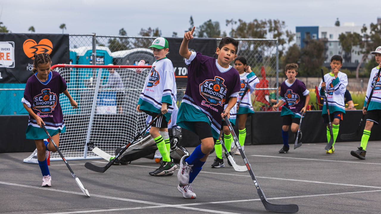 Ducks Host 300 Fourth Graders at the S.C.O.R.E. Street Hockey Shootout presented by Chick-fil-A SoCal | Anaheim Ducks
