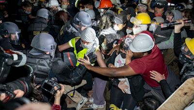 Al menos 2.000 personas han sido arrestadas en protestas contra la guerra en Gaza en universidades de EEUU