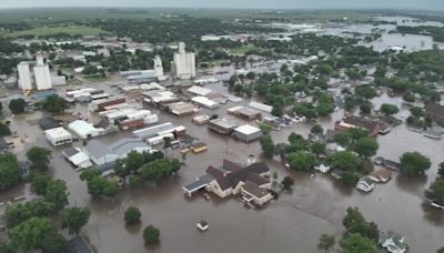 Rounds of torrential rains bring life-threatening flash flooding, record river flooding to Upper Midwest