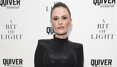 La misteriosa dolencia que impide a Anna Paquin caminar y hablar con fluidez