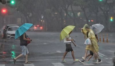 熱帶系統下周一進逼台灣「成颱機率曝」 明大雨襲2地