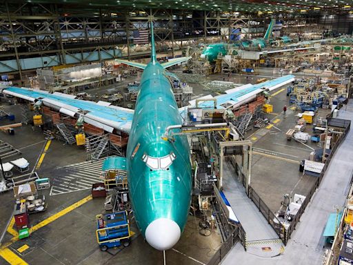 Boeing Locks Out Firefighters While Negotiating With Machinists