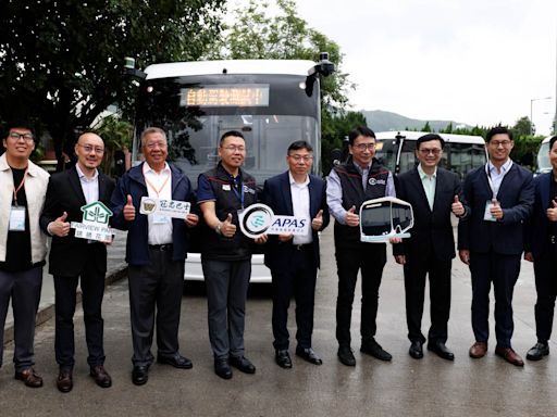 林世雄：8輛自動車進行道路測試 試坐自動駕駛穿梭小巴表現不俗 - RTHK