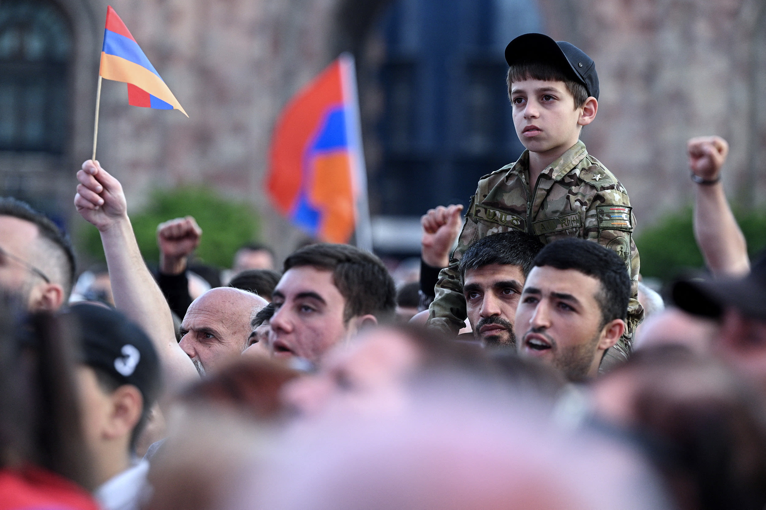Mass Protests in Armenia Demand End of Concessions to Azerbaijan