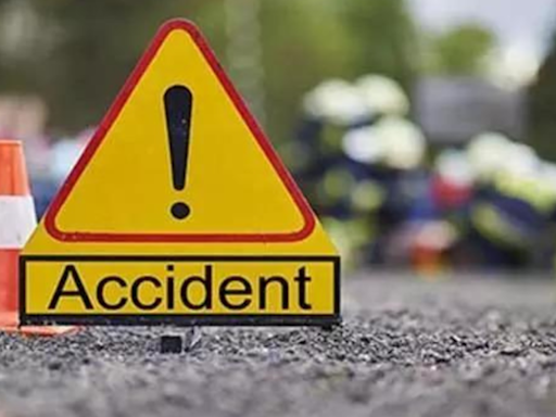 Andheri tragedy: Woman killed, biker injured in high-speed divider collision | Mumbai News - Times of India