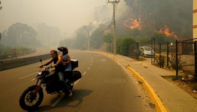 Detenidos un bombero y un funcionario de la Conaf como sospechosos de iniciar el incendio de Valparaíso donde murieron 137 personas