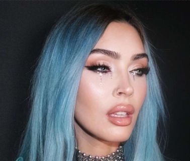 You Could Go Swimming in Megan Fox's Alien Aquamarine Manicure