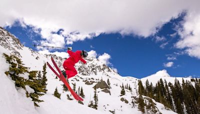 Arapahoe Basin extends season for at least 1 more week