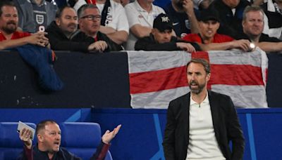 ‘He decides to start gambling’ – Ten Hag criticises Southgate’s tactics after 1-0 win over Serbia