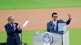 'Fernandomania' lives again at Dodger Stadium with retirement of Valenzuela's jersey